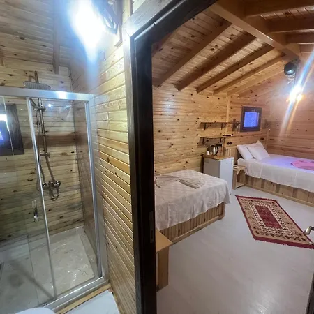 Hotel Vrasna 1